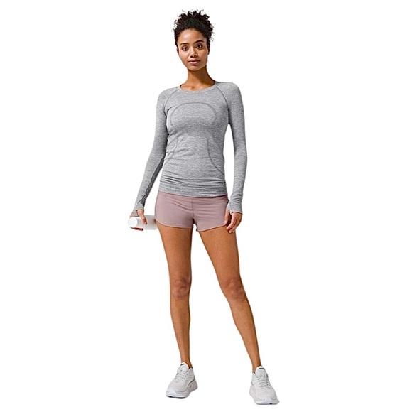 Lululemon Violet Verbena Speed Up 2.5” Athletic Short Size 0 - Picture 2 of 11